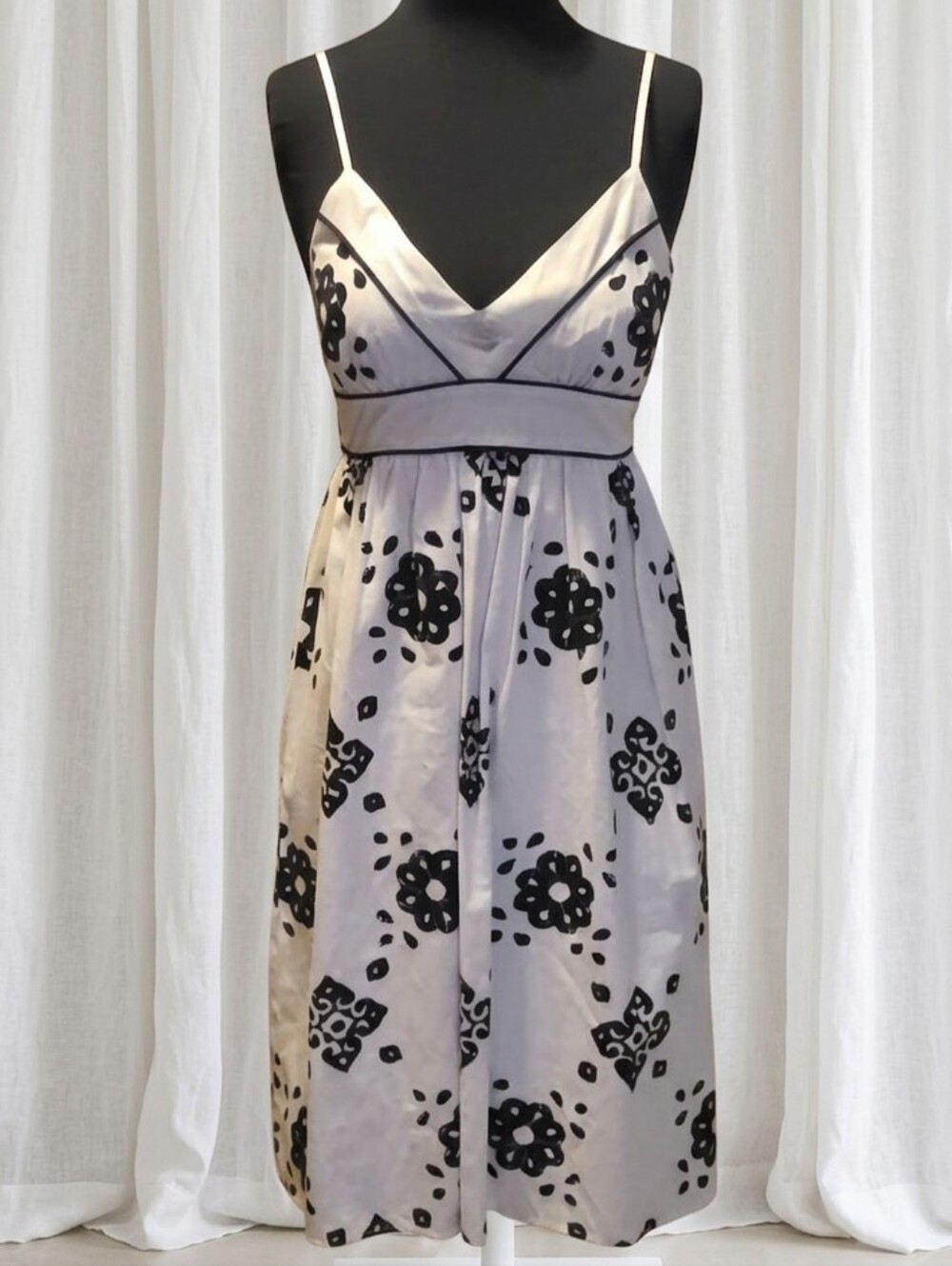 Tocca 100% Cotton Midi Dress with Black Floral Motif.